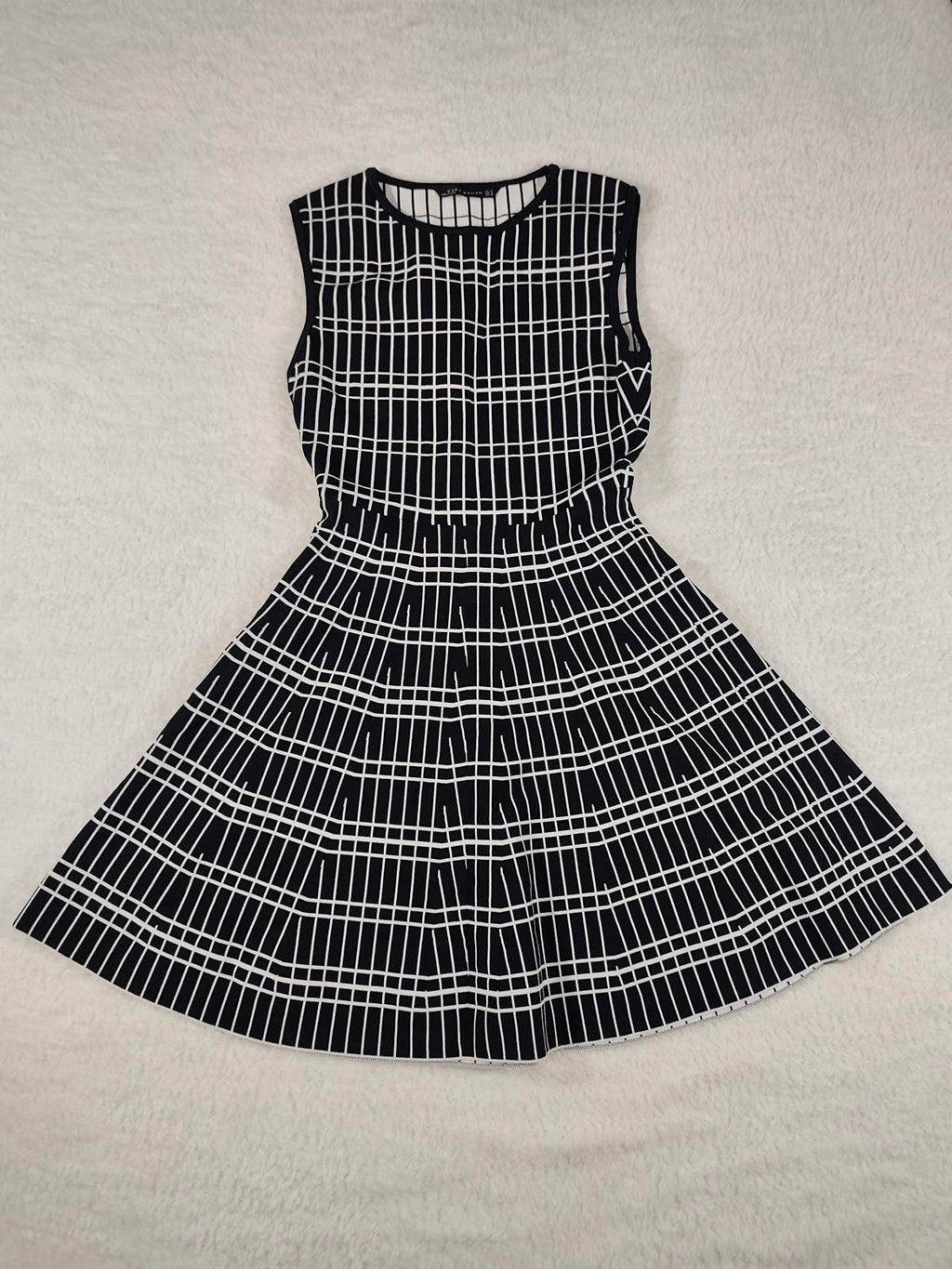 Zara Woman Black White Grid Skater Dress Size M